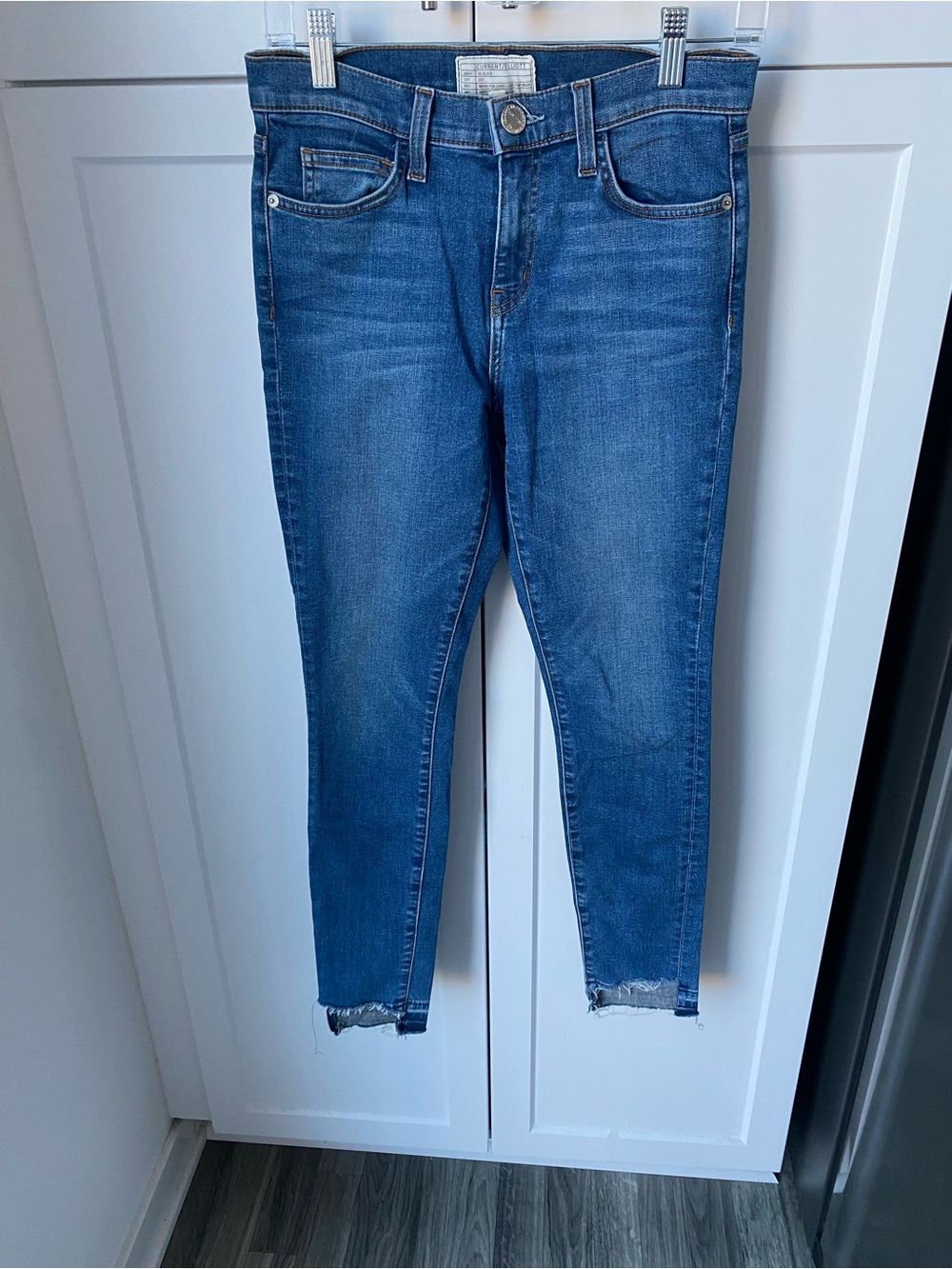 Current/Elliot womens skinny jeans frayed pants size 26